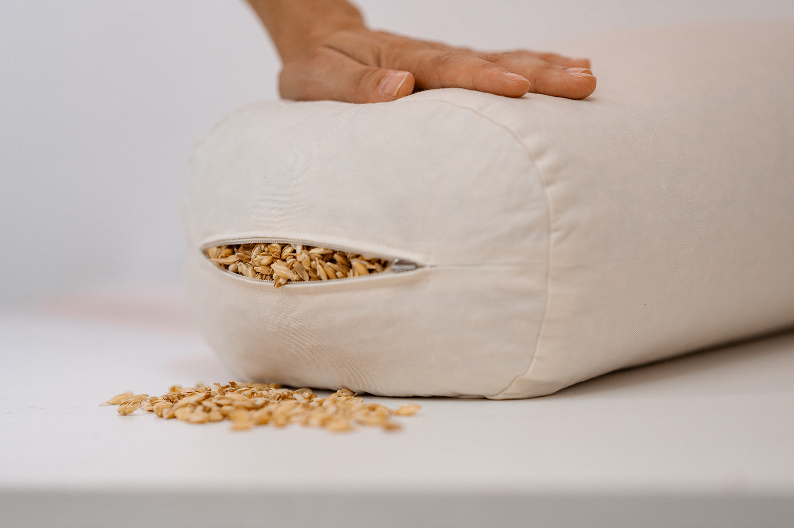 Ein langes Leben für dein Yogakissen, Natürliche Materialien von Manna Yoga